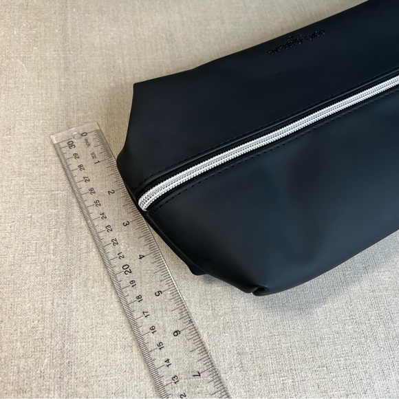 🖤 Dolce & Gabbana Beauty Bag - Picture 5 of 8